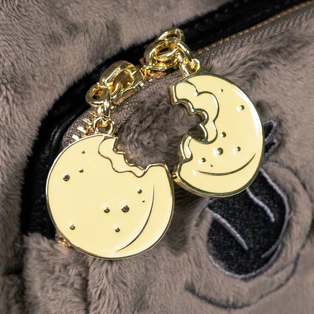 NWT Loungefly Disney Pocahontas Meeks Raccoon Cosplay Backpack - Picture 3 of 10